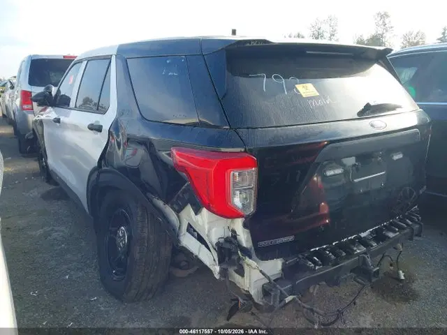 2022 Ford Police Interceptor Utility VIN 1FM5K8ABXNGB57768 фото 3