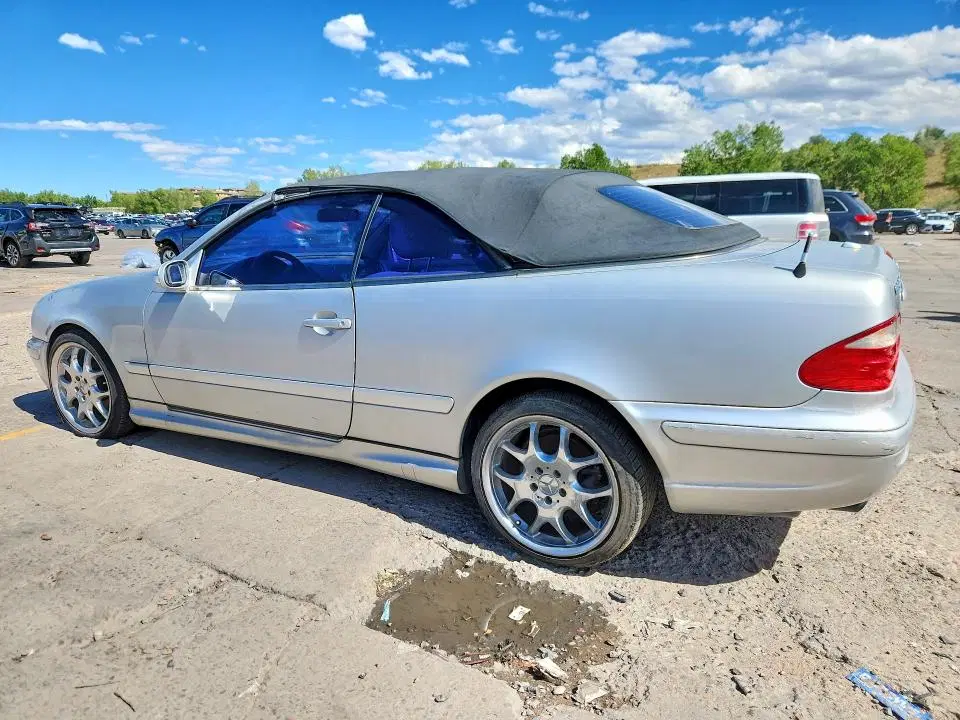 2000 MERCEDES-BENZ CLK VIN WDBLK70G1YT028184 фото 3