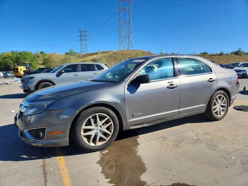 3FAHP0CG0BR156653 — 2011 Ford Fusion, REAR END, фото до ремонта