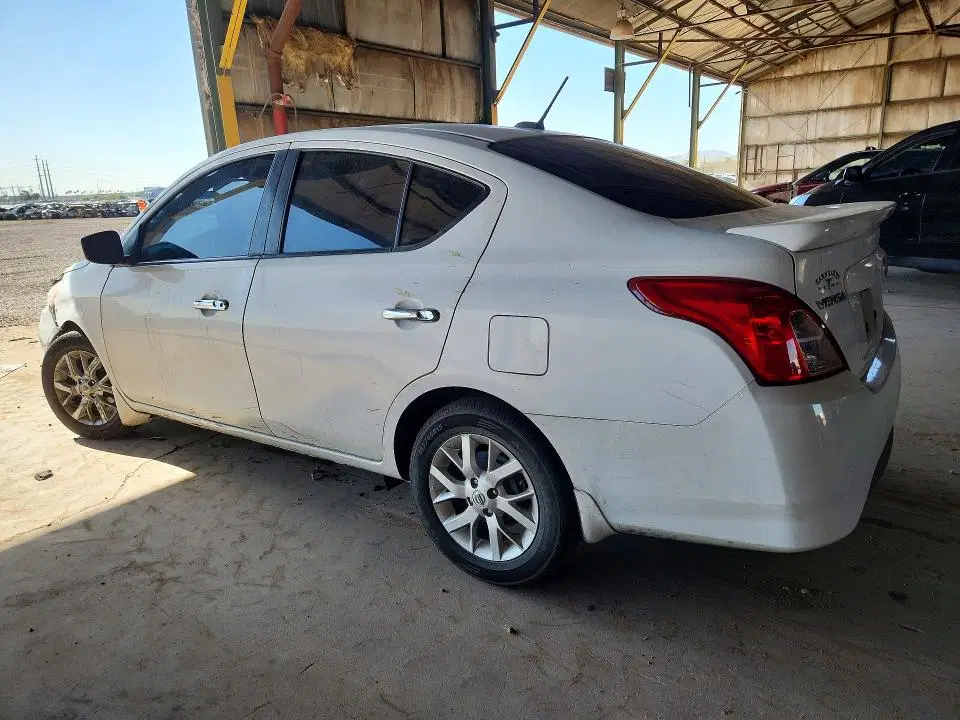2017 Nissan Versa VIN 3N1CN7AP5HL856382 фото 2