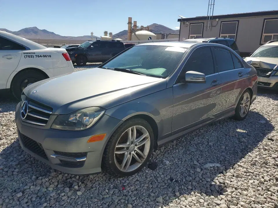 WDDGF4HB0EA968035 — 2014 Mercedes-Benz C, Mechanical, фото до ремонта