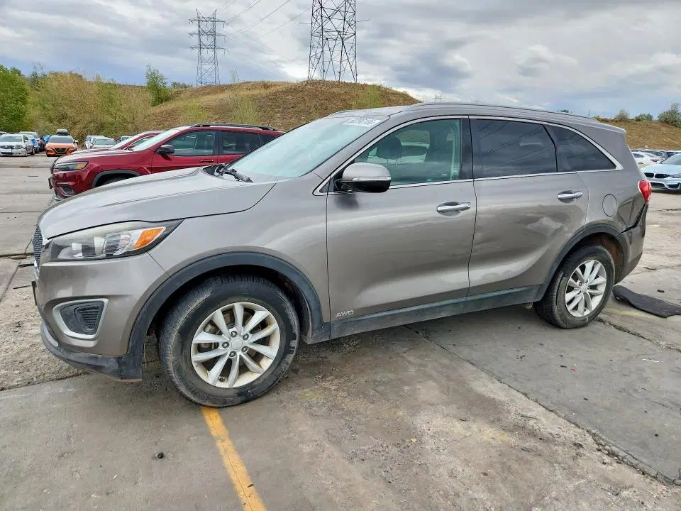 5XYPGDA34JG400603 — 2018 Kia Sorento, Задняя часть, фото до ремонта