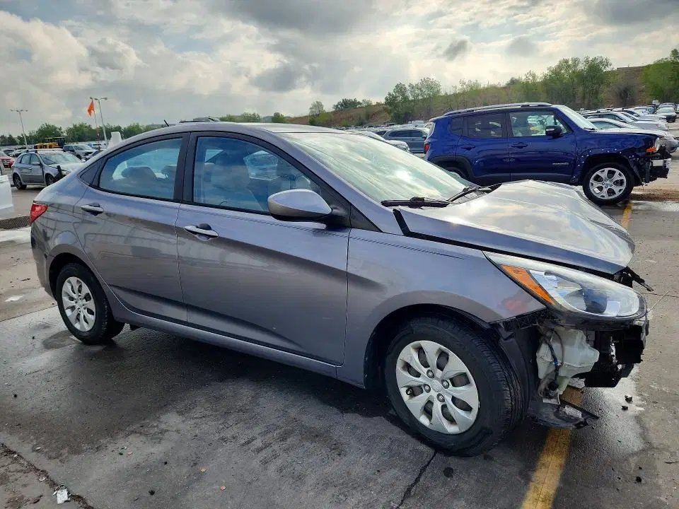 2015 HYUNDAI ACCENT VIN KMHCT4AE4FU935122 фото 4