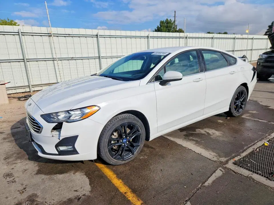 3FA6P0T97KR145139 — 2019 Ford Fusion, Задняя часть, фото до ремонта