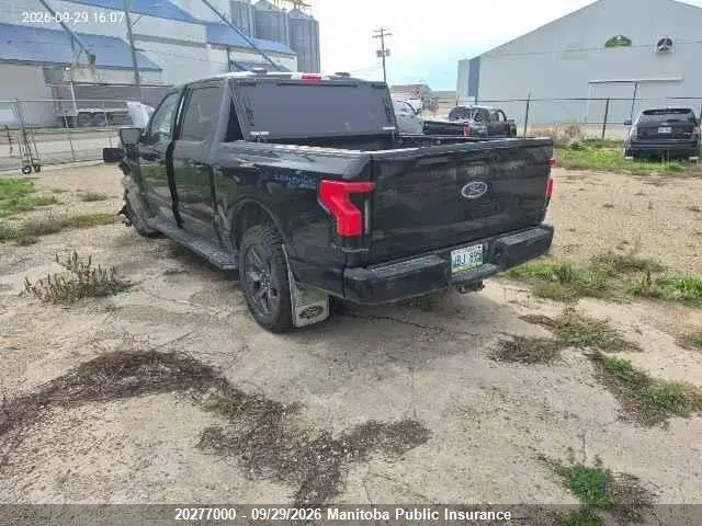2023 Ford F150 Lightning Lariat Supercrw VIN 1FTVW1EV6PWG14427 фото 3