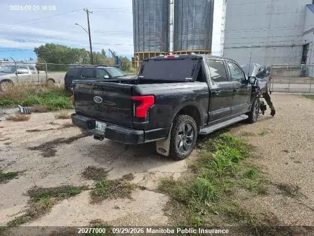 2023 Ford F150 Lightning Lariat Supercrw VIN 1FTVW1EV6PWG14427 фото 4