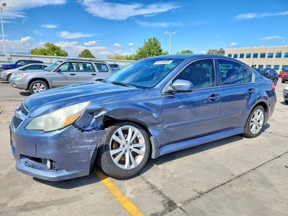 4S3BMCM65E3003382 — 2014 Subaru Legacy, Передняя часть, фото до ремонта