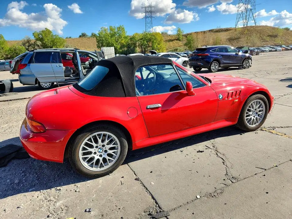 1998 BMW Z3 VIN 4USCJ332XWLC12031 фото 3