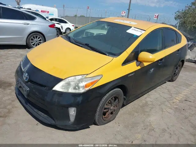 2015 Toyota Prius Two VIN JTDKN3DU7F0467997 фото 2