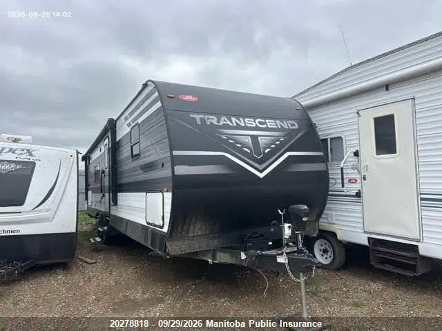 573TT3622NDD01881 — 2022 Grande Design Transcend, Град (Hail), фото до ремонта