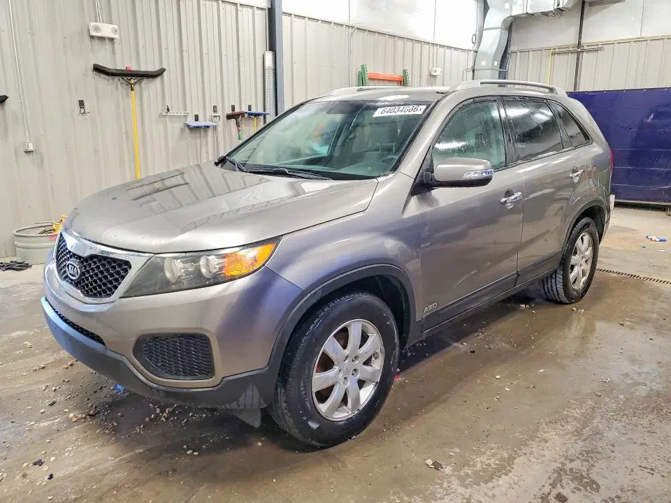 5XYKTDA21BG116988 — 2011 Kia Sorento, MECHANICAL, фото до ремонта