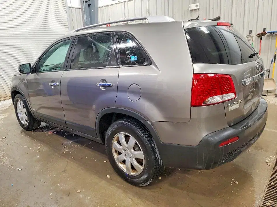 2011 KIA SORENTO VIN 5XYKTDA21BG116988 фото 2