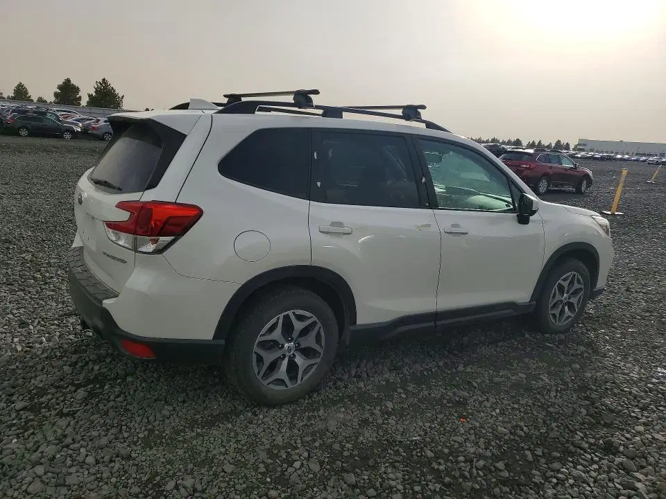 2020 Subaru Forester VIN JF2SKAJCXLH524832 фото 3