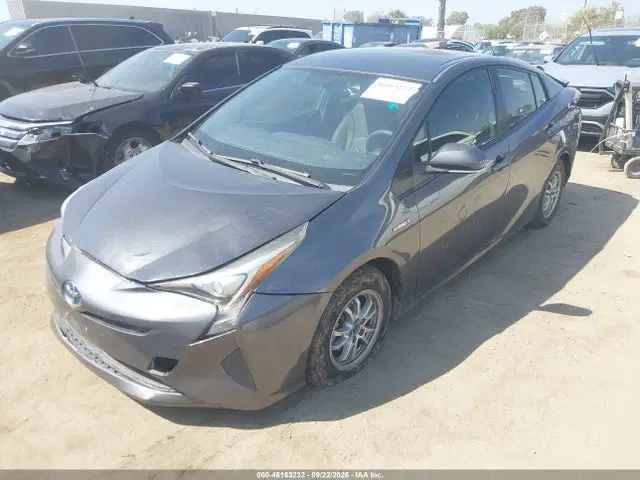 2016 Toyota Prius Two VIN JTDKBRFUXG3016572 фото 2
