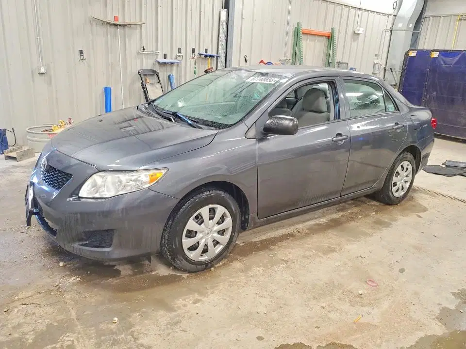 2T1BU4EE3AC314113 — 2010 Toyota Corolla, Задняя часть (Rear End), фото до ремонта