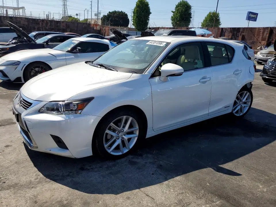 JTHKD5BHXH2284250 — 2017 Lexus CT, Rear End, фото до ремонта