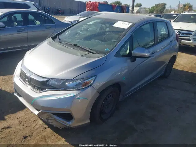 2018 Honda FIT LX VIN 3HGGK5H42JM721482 фото 2