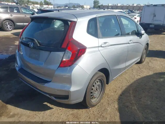 2018 Honda FIT LX VIN 3HGGK5H42JM721482 фото 4