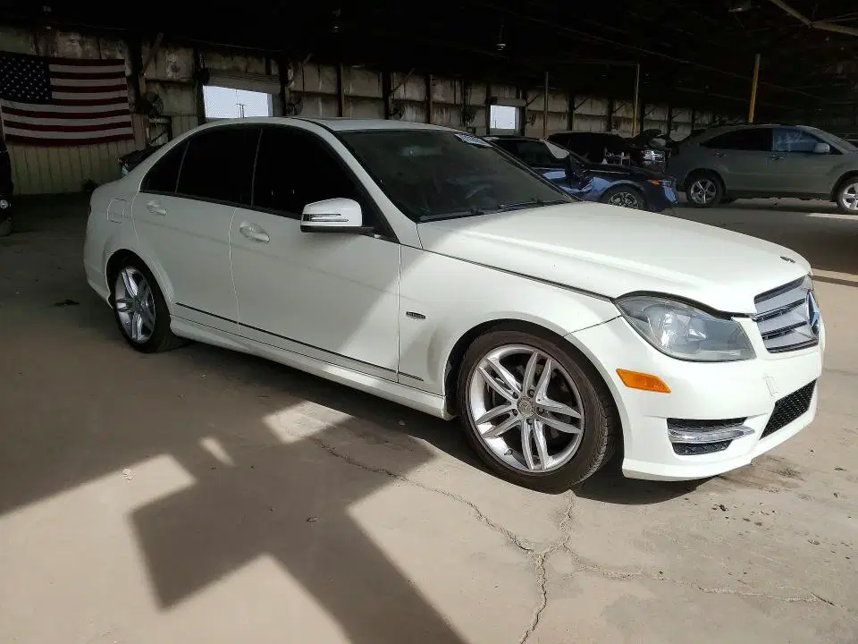 2012 MERCEDES-BENZ C VIN WDDGF4HB4CR203540 фото 4