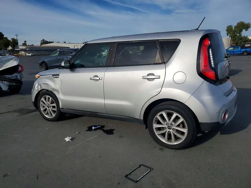 2017 KIA Soul VIN KNDJP3A52H7497809 фото 2
