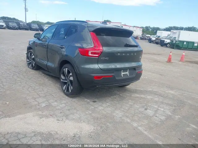 2026 Volvo Xc40 Ultra VIN YV4L12UM2T2802672 фото 3
