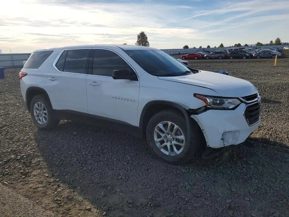 2018 Chevrolet Traverse VIN 1GNEREKW1JJ146985 фото 4