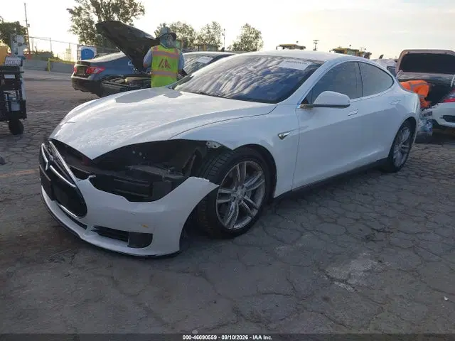 2015 Tesla Model S 70d/85d/p85d VIN 5YJSA1H26FF085969 фото 2