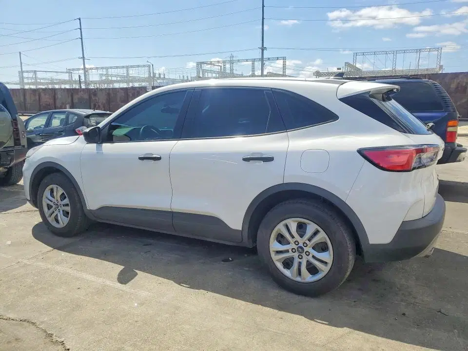 2022 Ford Escape VIN 1FMCU0F65NUA81571 фото 2