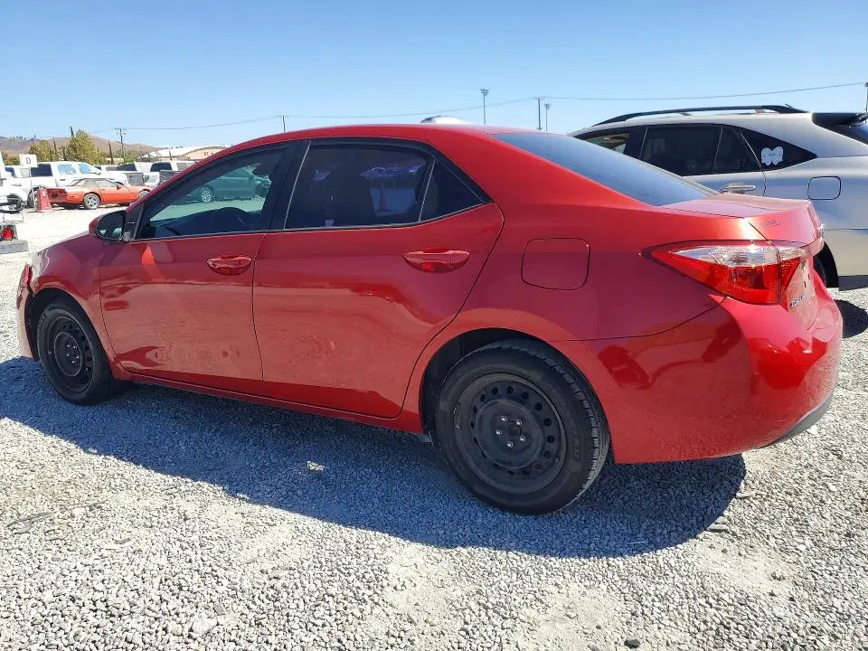 2018 Toyota Corolla VIN 5YFBURHE7JP828295 фото 2