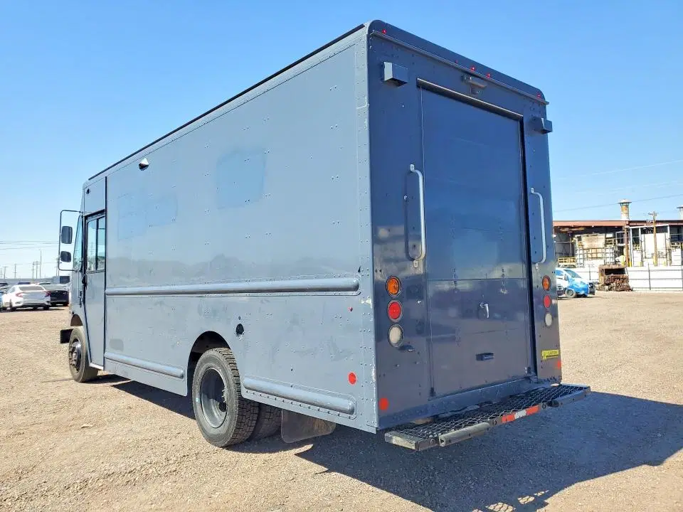 2020 FREIGHTLINER CHASSIS VIN 4UZAC2EA8LCMK2959 фото 2