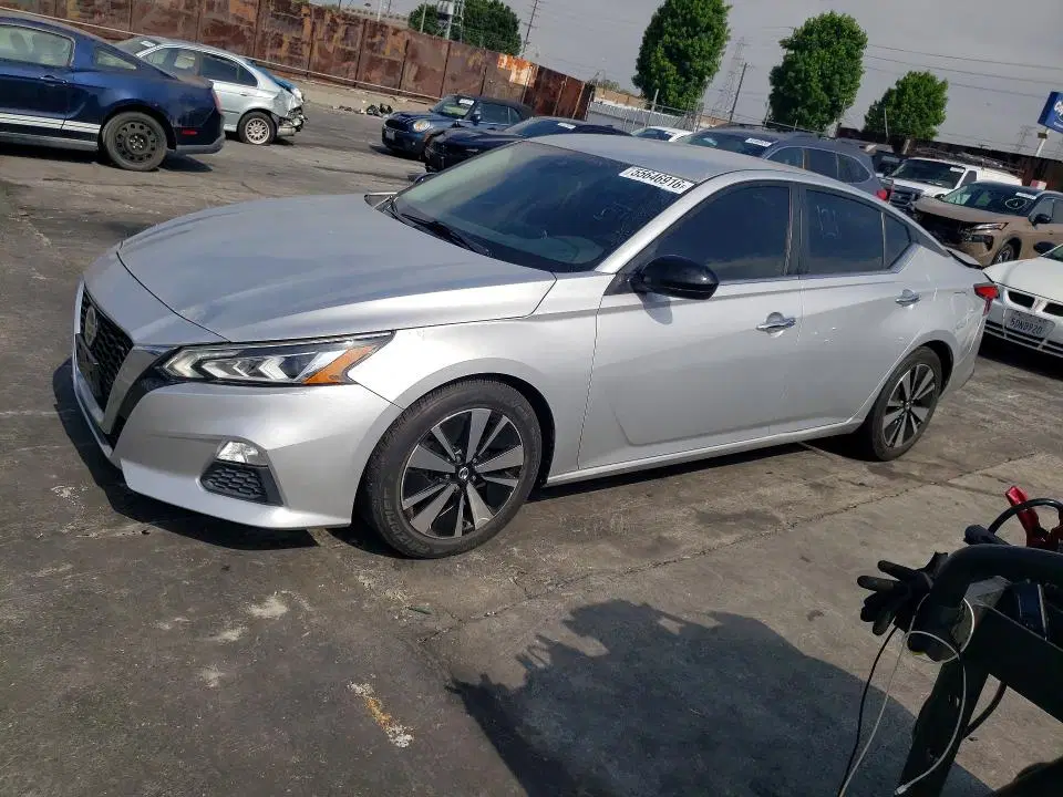 1N4BL4DV8MN356434 — 2021 Nissan Altima, Rear End, фото до ремонта