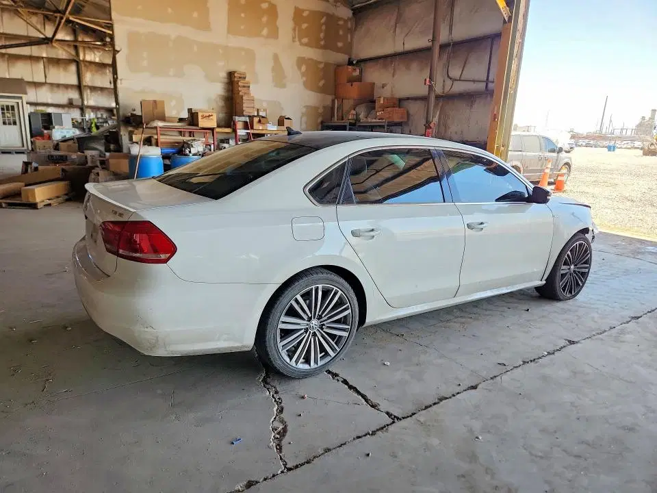 2014 VOLKSWAGEN PASSAT VIN 1VWBT7A38EC117457 фото 4