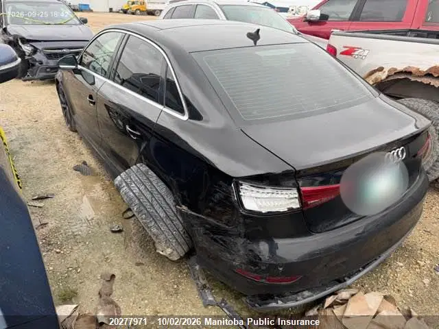 2018 Audi A3 2.0t Quattro VIN WAUK8GFFXJ1094144 фото 3