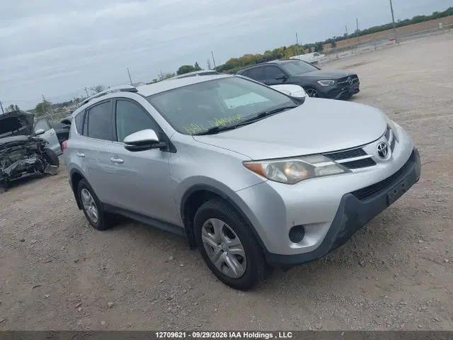 2T3BFREV9FW309521 — 2015 Toyota RAV4 LE, Hail, фото до ремонта