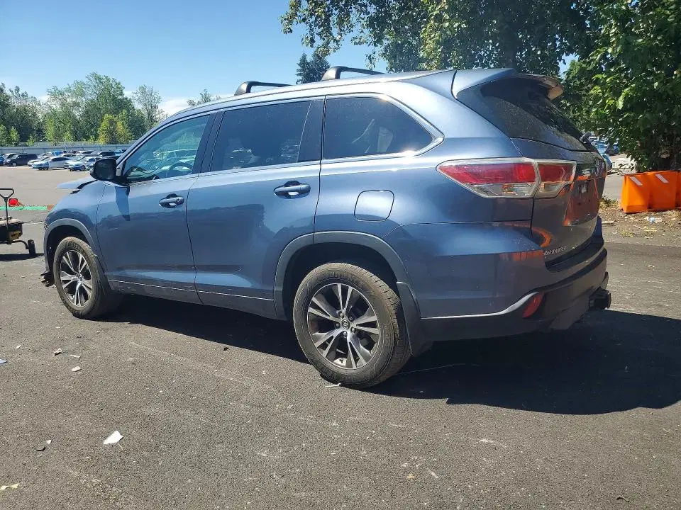 2016 Toyota Highlander VIN 5TDJKRFH0GS287685 фото 2