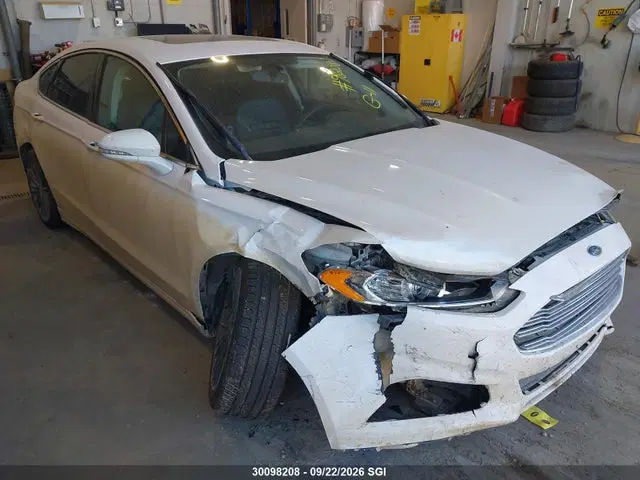 3FA6P0T96GR393017 — 2016 Ford Fusion SE, Front, фото до ремонта