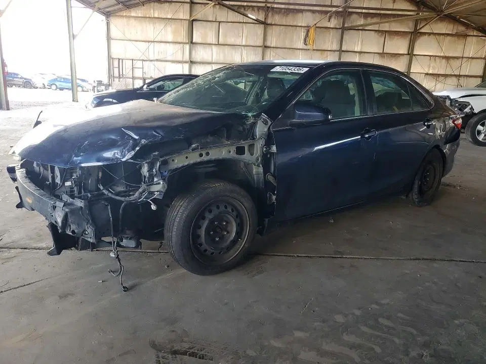4T1BF1FK0FU929799 — 2015 Toyota Camry, FRONT END, фото до ремонта