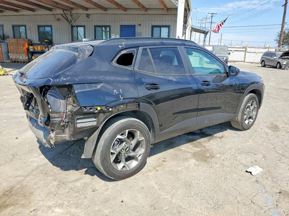 2025 Chevrolet Trax VIN KL77LHEP9SC017064 фото 3
