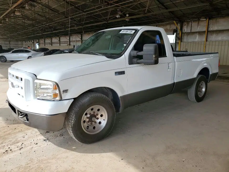 3FTNF20L01MA55881 — 2001 Ford F250, MINOR DENT/SCRATCHES, фото до ремонта