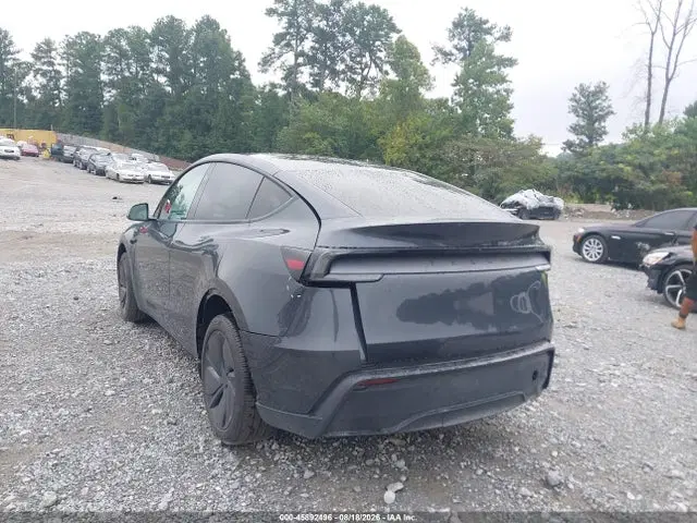 2026 Tesla Model Y Premium Rear-wheel Drive/rear-wheel Drive VIN 7SAYGDED1TA660314 фото 3
