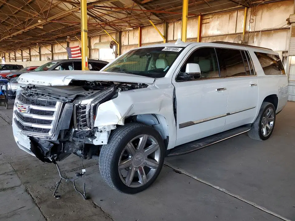1GYS4HKJ9KR397217 — 2019 Cadillac Escalade, Передняя часть, фото до ремонта