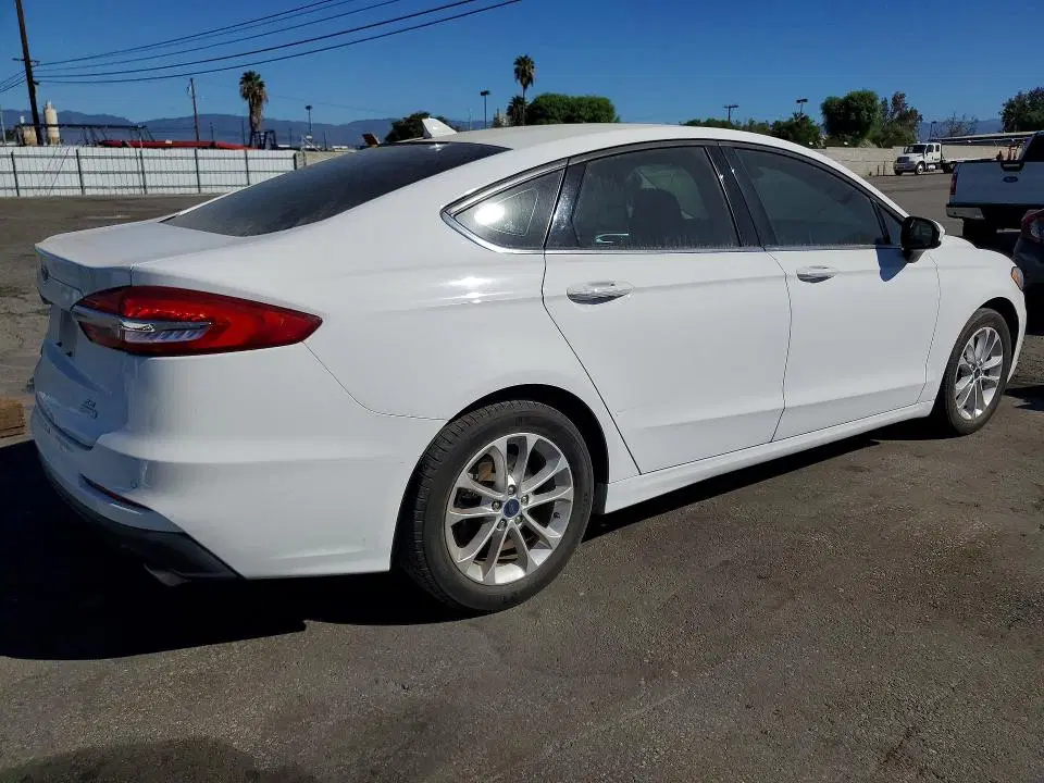 2020 Ford Fusion VIN 3FA6P0HD7LR253548 фото 3