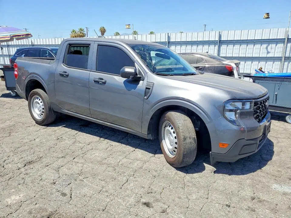 2025 Ford Maverick VIN 3FTTW8A33SRA74373 фото 4