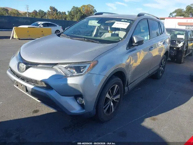 2017 Toyota Rav4 Xle VIN 2T3RFREVXHW648788 фото 2