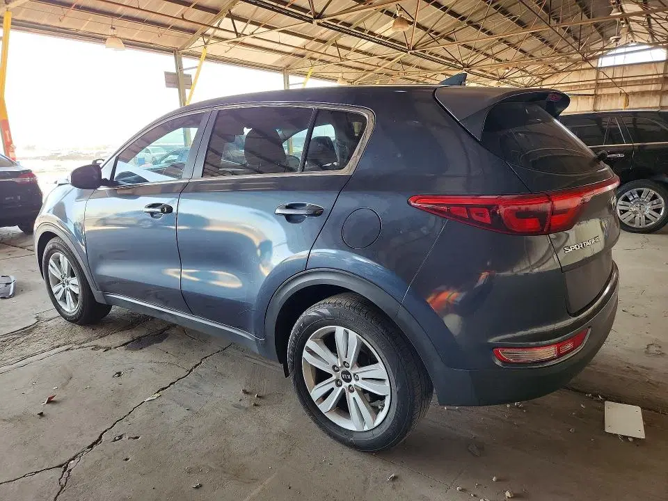 KNDPM3AC3J7449386 — 2018 Kia Sportage, Передняя часть, фото до ремонта
