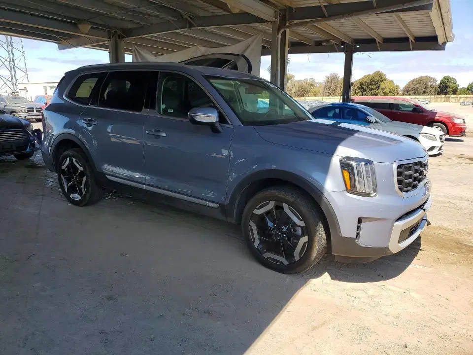 2025 KIA Telluride VIN 5XYP64GC8SG629796 фото 4