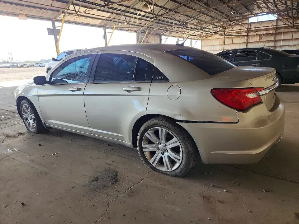 2013 CHRYSLER 200 VIN 1C3CCBABXDN735999 фото 2