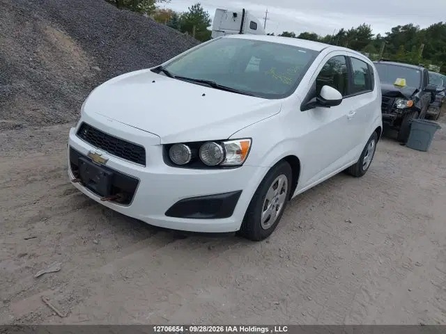 2014 Chevrolet SONIC LS VIN 1G1JA6EH5E4243623 фото 2
