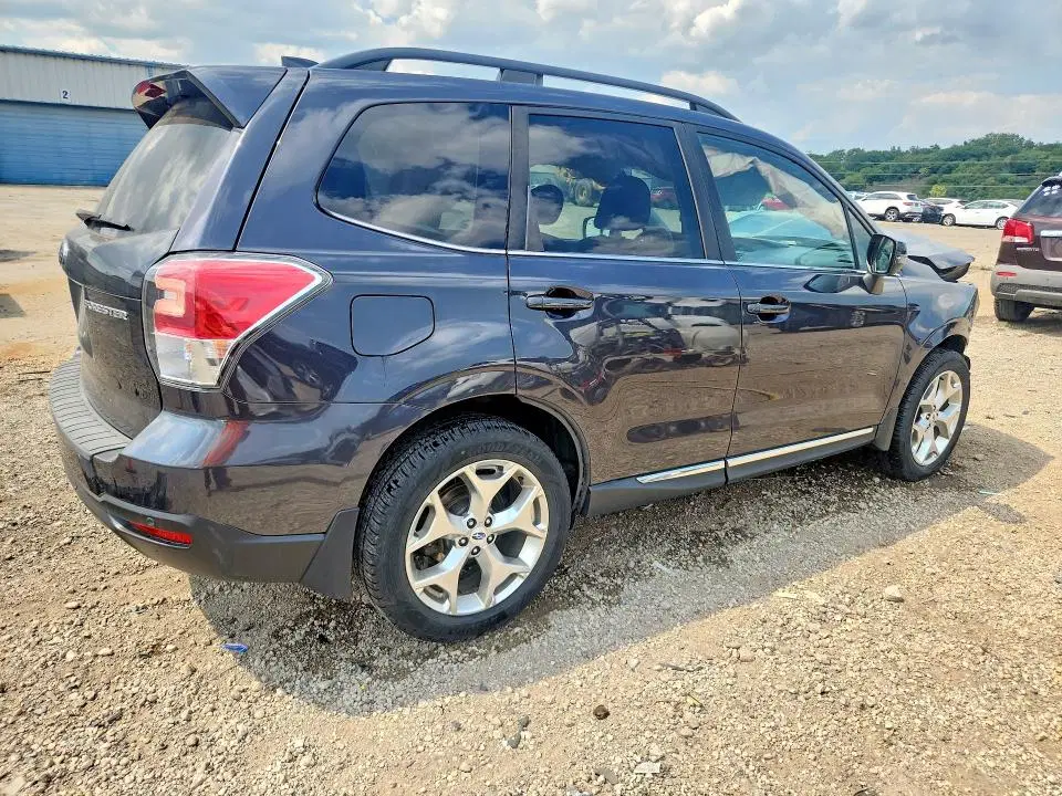 2018 SUBARU FORESTER VIN JF2SJAWC2JH601704 фото 3