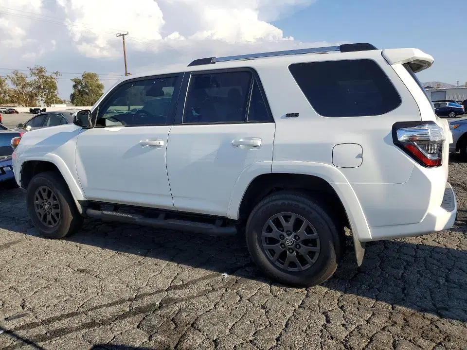 2022 Toyota 4runner VIN JTEMU5JR3N6009467 фото 2